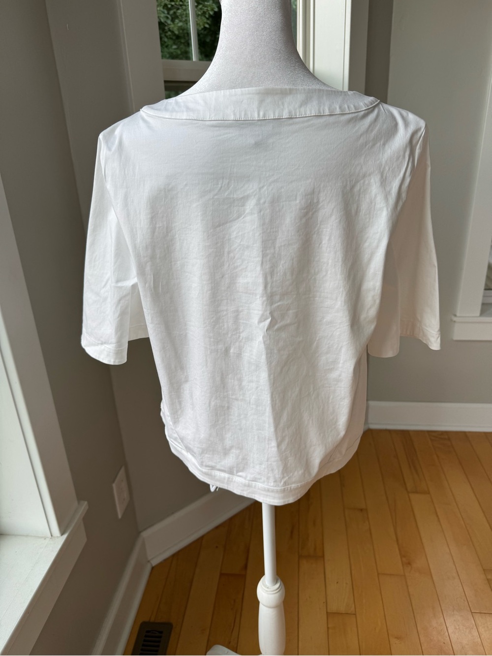Carlisle Collection White Structured Minimalist Cotton Short Sleeve Blouse Sz 6 - Picture 3 of 8